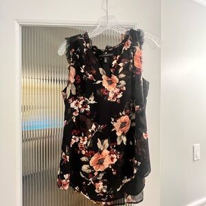 White House black market top